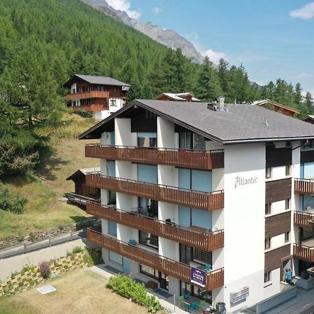 Mountain Retreat Studio: Idyllische Ferienwohnung In Saas-Fee Buitenkant foto