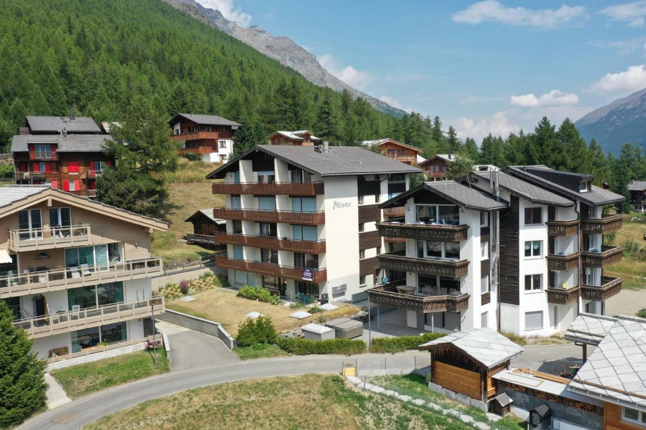 Mountain Retreat Studio: Idyllische Ferienwohnung In Saas-Fee Buitenkant foto